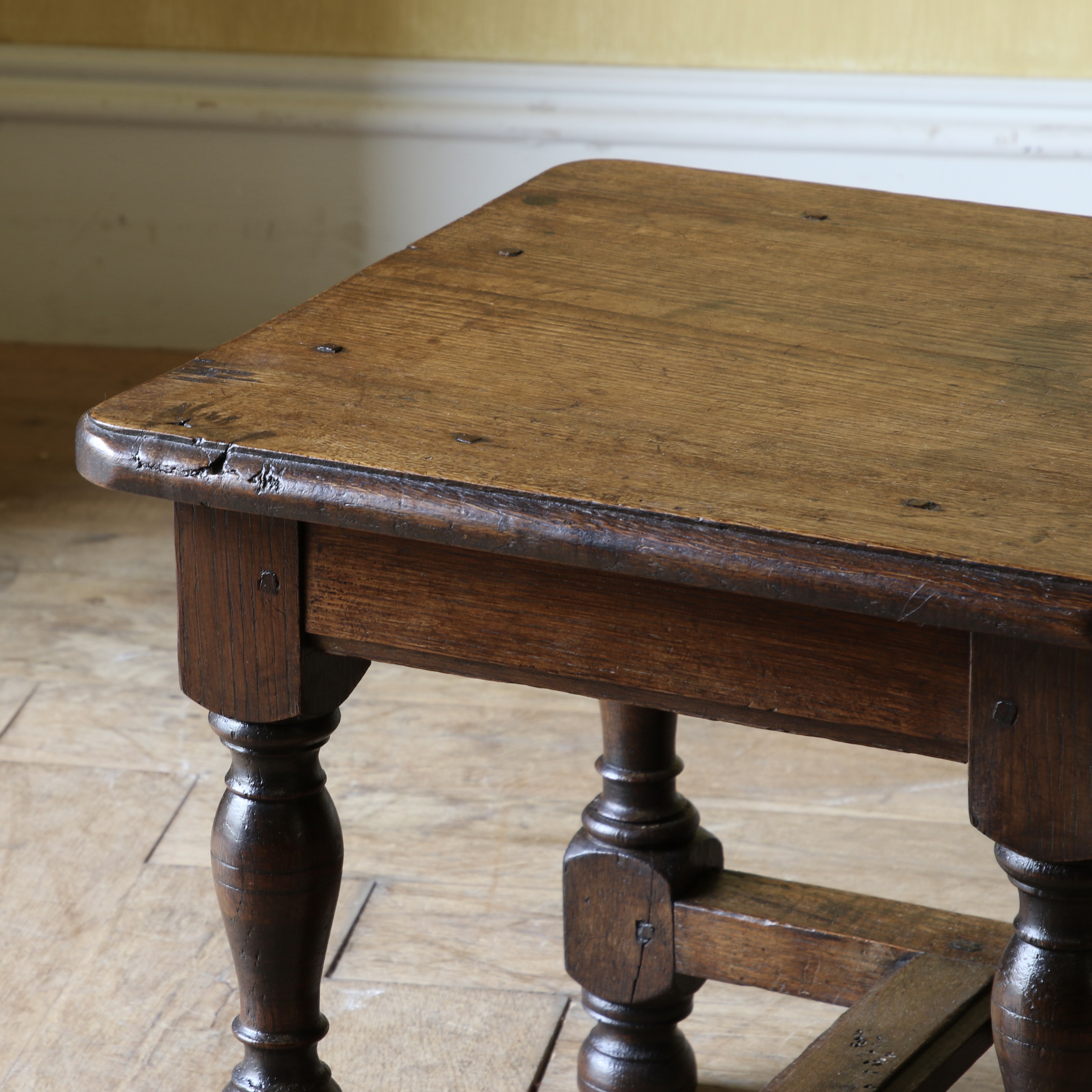Jointed Stool